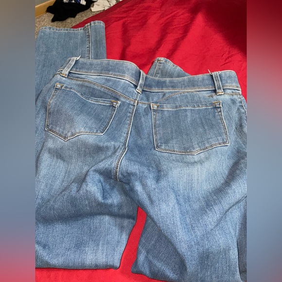 Women’s jeans- flare - Picture 2 of 3